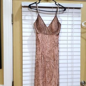PROM!! Beautiful Prom dress/Formal Dress Size Medium Peach